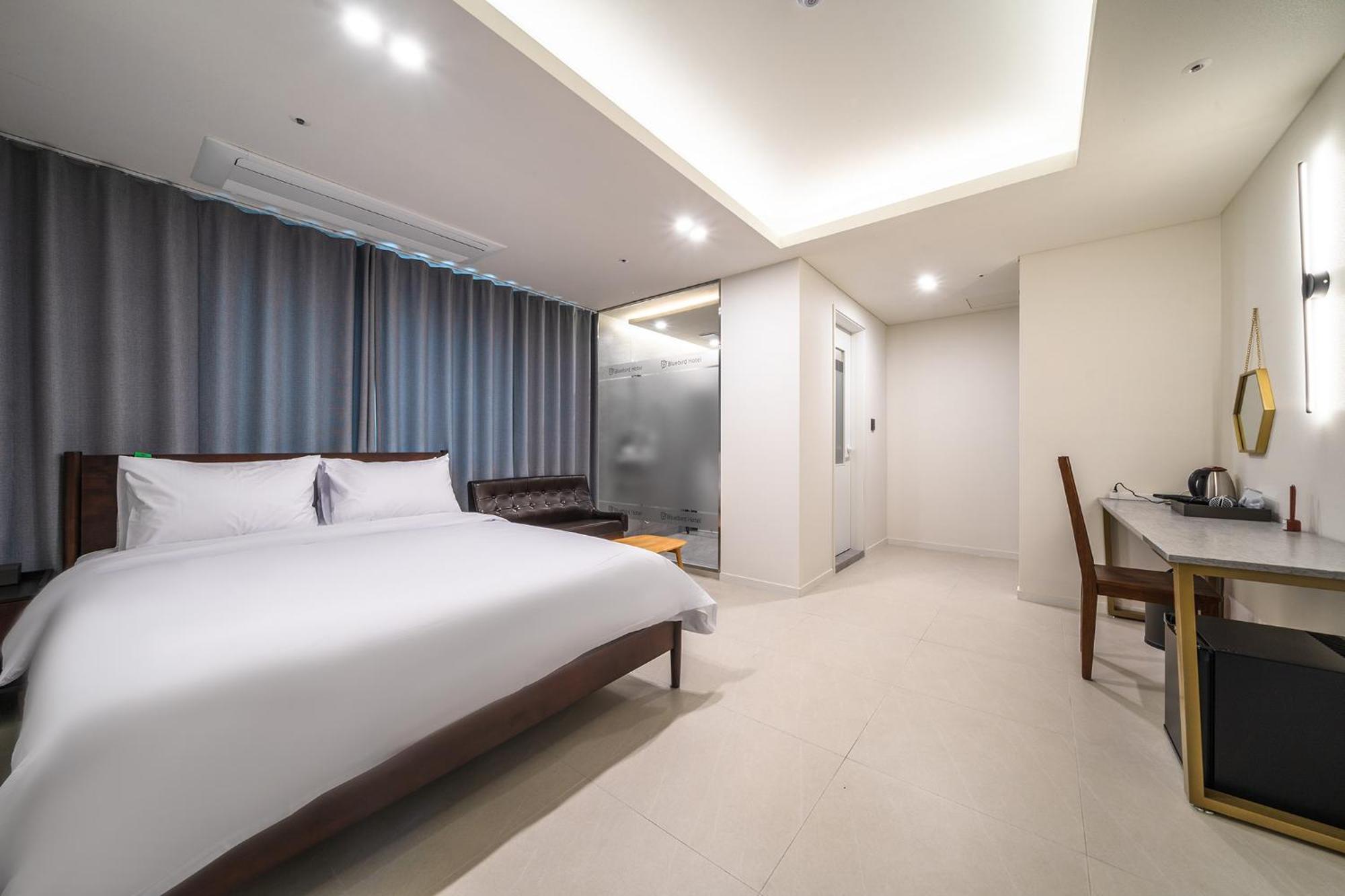 Bluebird Hotel Incheon Eksteriør bilde
